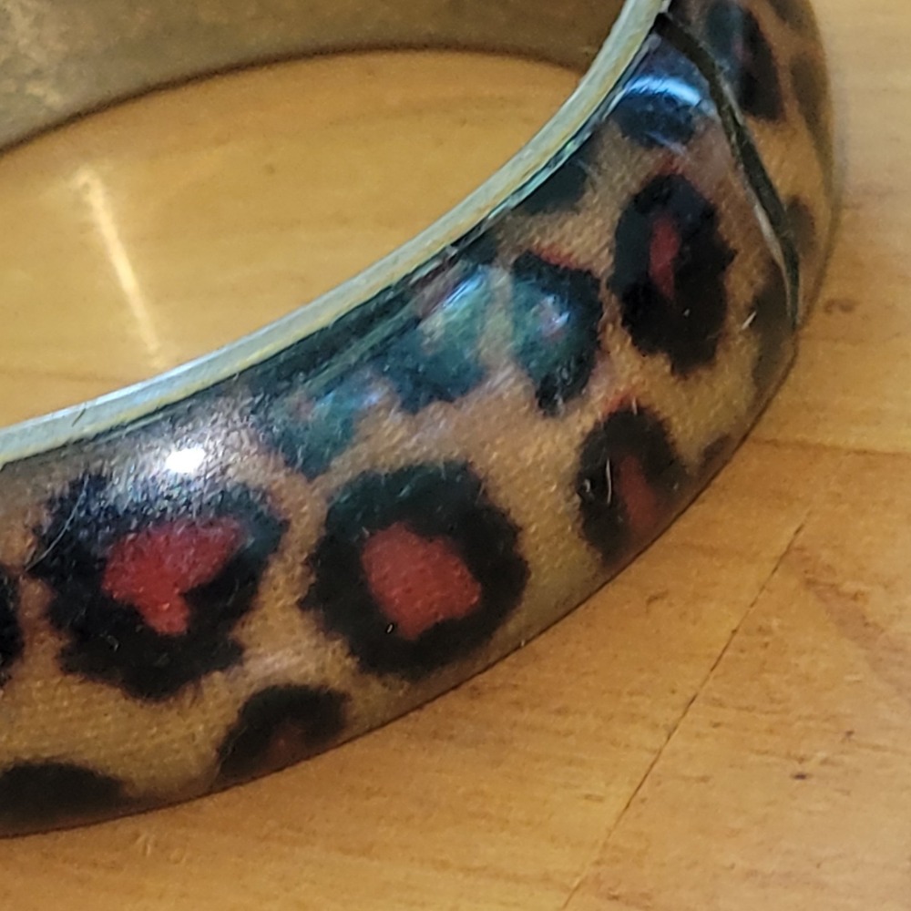 Vintage Style Leopard Print Wide Bangle Bracelet Resin Statement Jewelry - Picture 6 of 8
